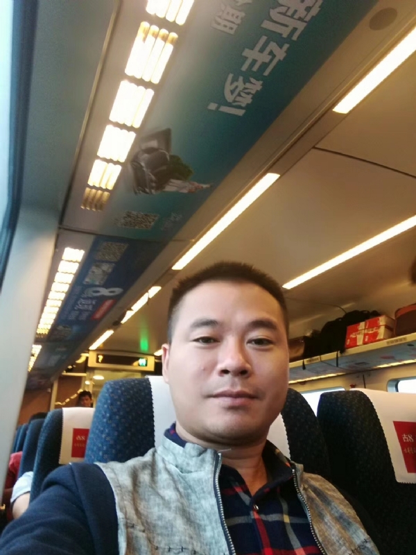 等爱的人的第一张照片--温州相亲服务中心