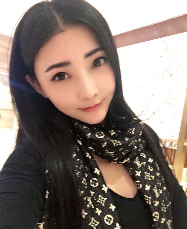 詩詩的第一张照片--温州相亲服务中心