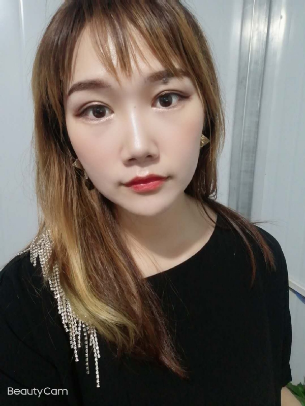 艾薇的第四张照片--温州相亲服务中心