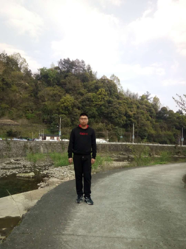 等着上钩的鱼的第一张照片--温州相亲服务中心