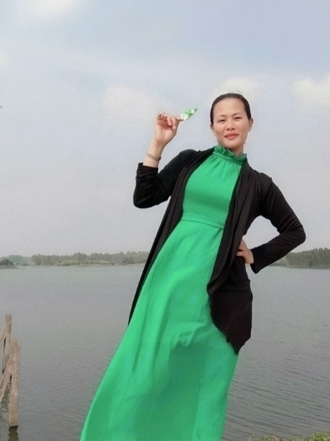 李梅的第二张照片--温州相亲服务中心