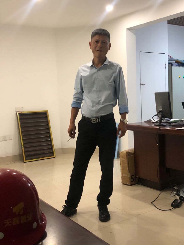 郁闷之中的第一张照片--温州相亲服务中心