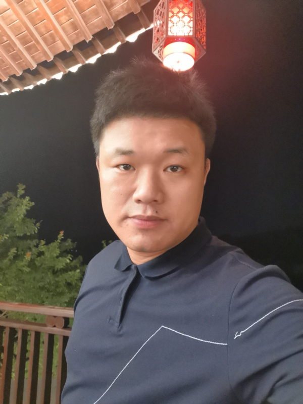 耿直boy的第一张照片--温州相亲服务中心