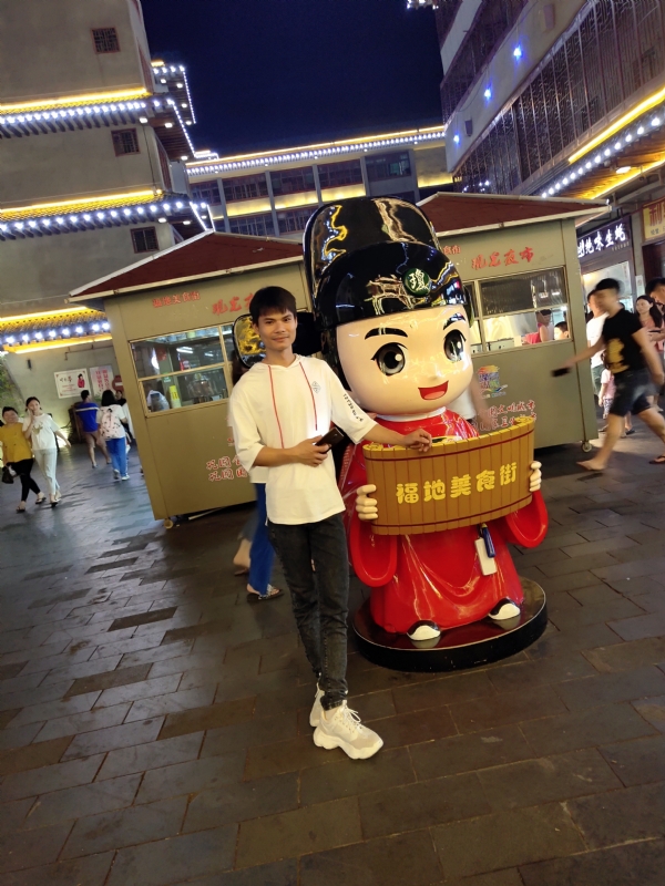 圆嘟嘟的瘦子的第一张照片--温州相亲服务中心