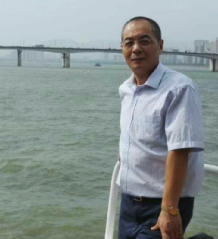 辛民的第二张照片--温州相亲服务中心