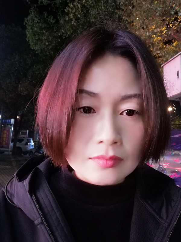 风中百合的第一张照片--温州相亲服务中心