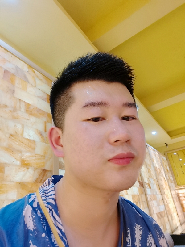 六月与阿十二的第一张照片--温州相亲服务中心