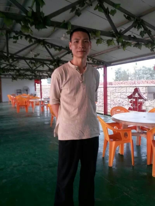 周哥的第三张照片--温州相亲服务中心