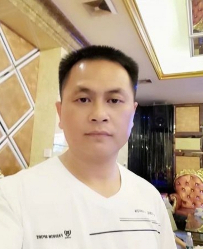 小梁的第一张照片--温州相亲服务中心