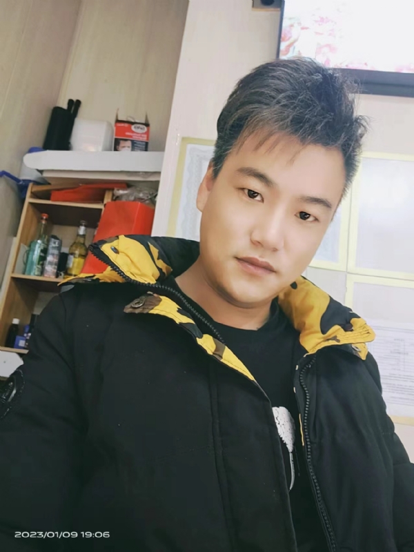 孤酒枕愁眼眠的第一张照片--温州相亲服务中心
