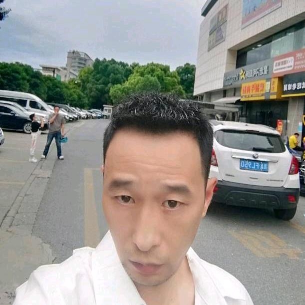 小林的第三张照片--温州相亲服务中心
