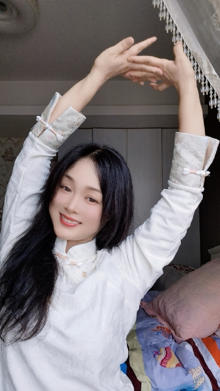 伊伊的第四张照片--温州相亲服务中心
