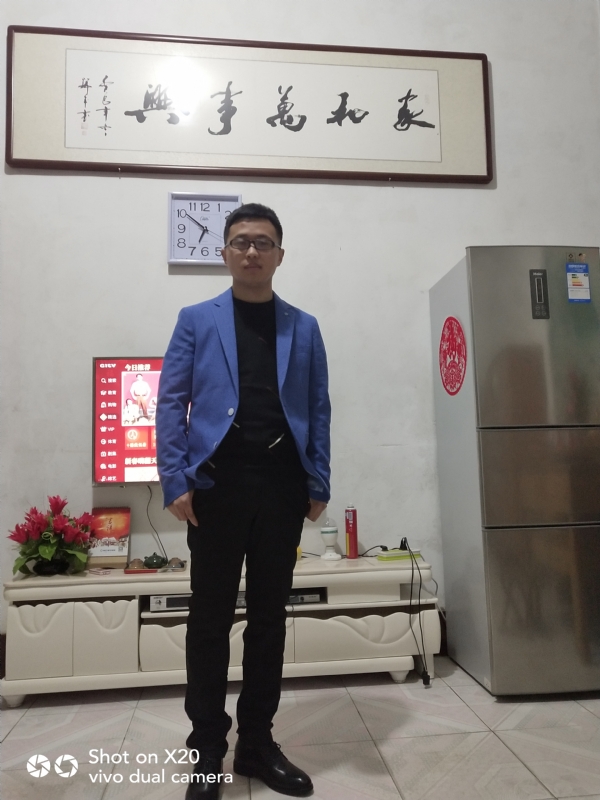 孤独的狼的第一张照片--温州相亲服务中心