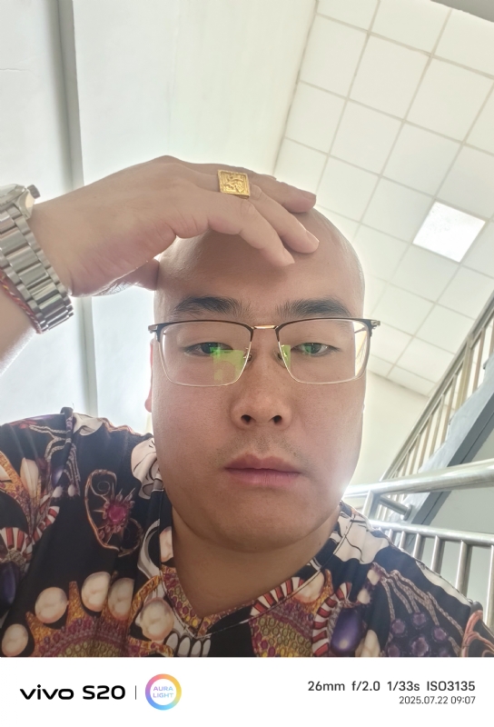 一生诺言的第五张照片--温州相亲服务中心